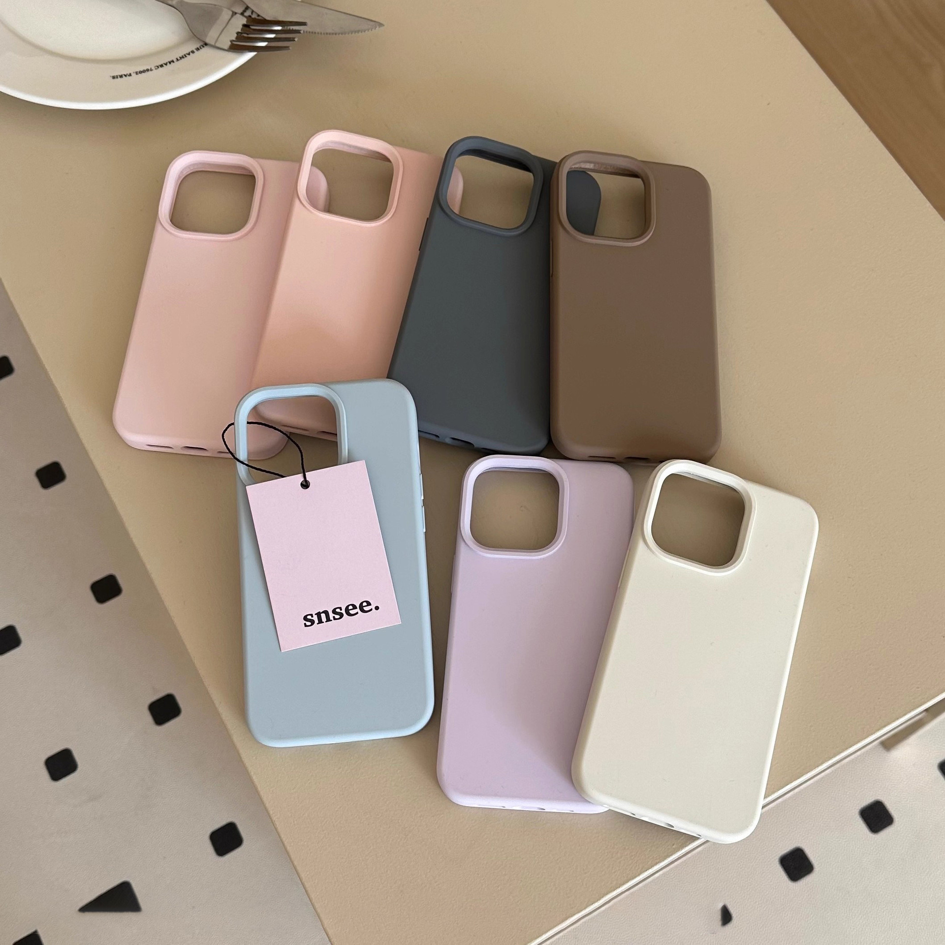 软糯液态硅胶适用iphone17pro韩系16promax苹果15手机壳14、13耐脏 商品详情图 6